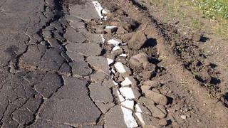 В Рязанской области асфальт с разметкой оказались на обочине