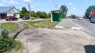 По решению суда дорожники построят тротуар в поселке Мошок