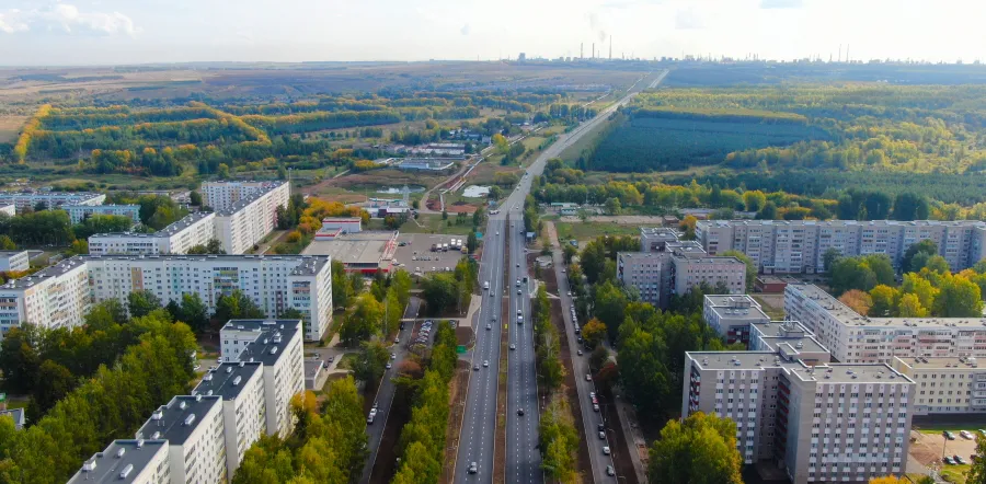 Рамиль Муллин попросил поддержки в реализации ремонта дороги на улице Промышленной