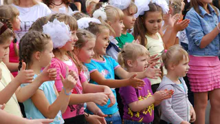 Стабильность: каждый пятый российский ребенок живет за чертой бедности