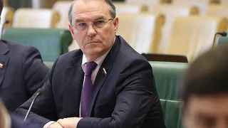 Совет Федерации прекратил полномочия сенатора от Рязанской области Морозова досрочно