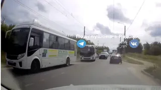 На Промышленной в Рязани два автобуса решили погоняться и устроили ДТП 