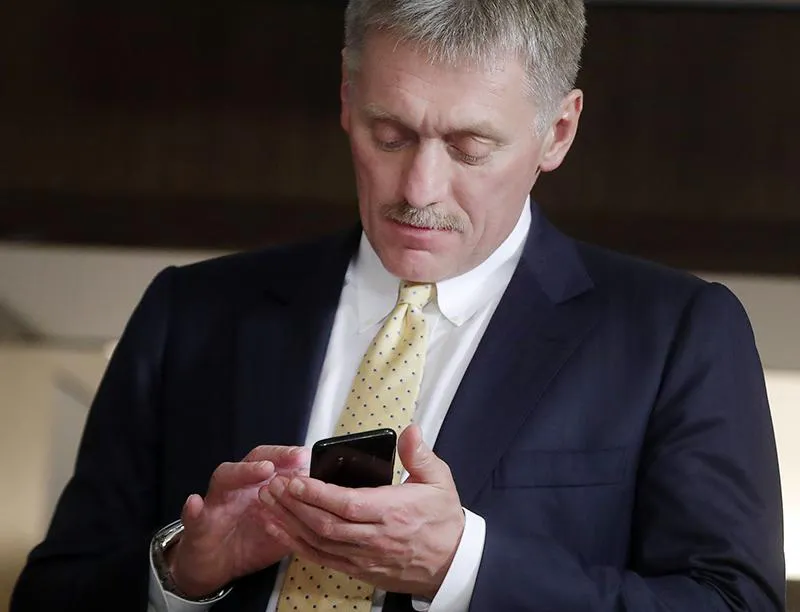 В России "айфоны" хотят попросить на выход