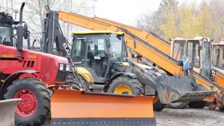 В МКУ «Центр управления городскими дорогами» вовсю готовят технику к зиме