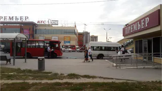 Поцеловались две маршрутки: возле “Премьера” произошла авария