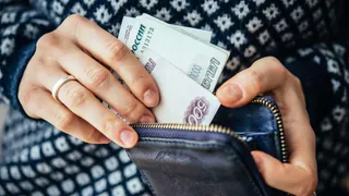 Назван год, когда в России исчезнут наличные деньги