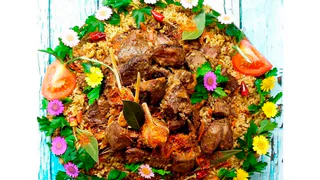 Чувашский шеф-повар Виктор Харнас покоряет зарубежные рынки съедобными цветами