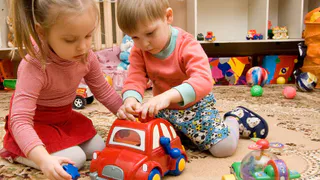 Родителям маленьких нижнекамцев советуют поторопиться с выбором детского сада