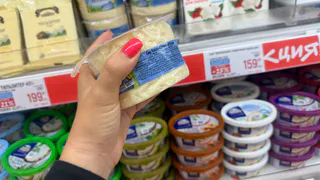 "Даже по акции не покупайте": Роскачество назвало марки сыра, которые точно стоит избегать
