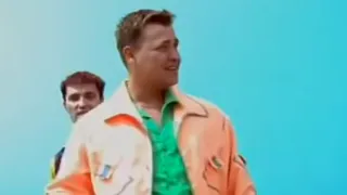 Караоке-тест: помните ли вы песни "Руки вверх"?