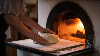 Студенты молятся Татиане, хозяйки пекут караваи: что можно и нельзя делать 25 января в Татьянин день