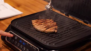 В Пензе мужчина избил свою жену электрогрильницей