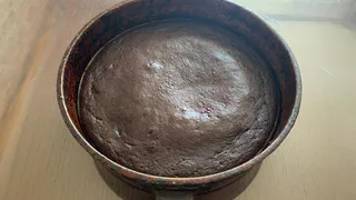 Простой, не очень вкусный пирог: за 5 минут все смешала и в духовку - все гости потом просят добавку