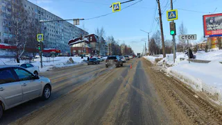 В Сыктывкаре внедорожник сбил на зебре женщину