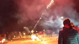 Разгромленная “шестерка” и экипажи ДПС: что произошло на парковке гипермаркета «Лента» в выходные?