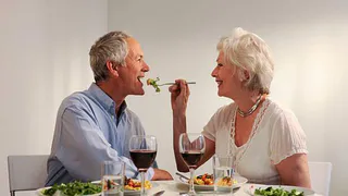 Названо, что необходимо делать для поддержания иммунитета у пожилых людей