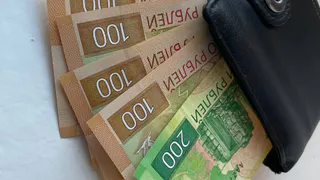 «С карты спишут 15 000 рублей». Всех, у кого есть банковская карта, ожидает неприятный сюрприз