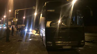 Под Рязанью в пассажирский автобус на большой скорости врезалась легковушка