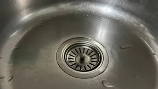 Не спасут вас даже сантехники: не смывайте эти продукты в раковину - засоры вам обеспечены