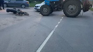 В Кораблине 14-летний подросток на мопеде пострадал в ДТП с трактором