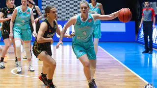 Женский баскетбольный "Металлург" одержал уверенную победу над "Платов-РГЭУ"