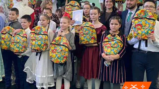 Активисты СЛПК вручили подарки ребятам, которые растут без родителей