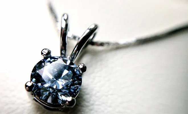 Камень-талисман в подарок на Новый год: Весам, Скорпиону, Стрельцу…