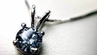 Камень-талисман в подарок на Новый год: Весам, Скорпиону, Стрельцу…