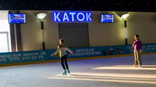 В Рязани залили первый открытый каток