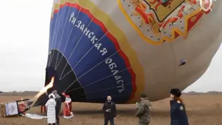 Следком прокатил рязанских школьников на воздушном шаре