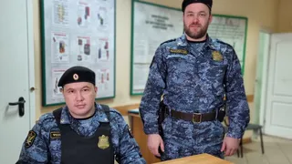 Необычный день судебных приставов в Коми: во время задержания правонарушителя спасли его гостя