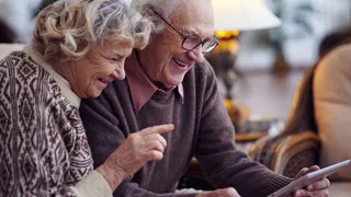 Нижнекамским старикам соберут новогодние подарки