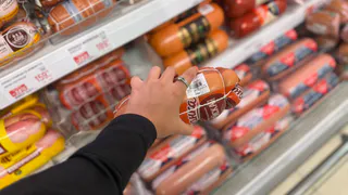 Как искала мясо в российской колбасе: Сходила в Метро и удивилась – честный отзыв покупателя