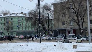 “Люди постепенно собираются”: что сейчас происходит на площади Победы?