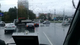 Соцсети: на путепроводе Приокский-Московский произошло ДТП