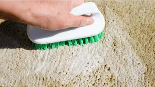 1 ложка на таз — и ковер станет как новый: вся многолетняя грязь сойдет за 15 минут — чище, чем после химчистки