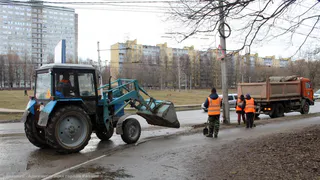 230 кубометров грязи: как в Рязани чистят улицы от мусора