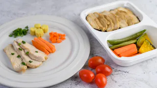 В магнитогорский детский сад поставили куриную грудку сомнительного качества 