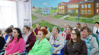 Глава Усинска обсудил с жителями Усть-Усы и Новикбожа ремонт дорог и газификацию 