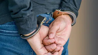 В Сураже рецидивист украл у спящего знакомого микроволновку и мультиварку