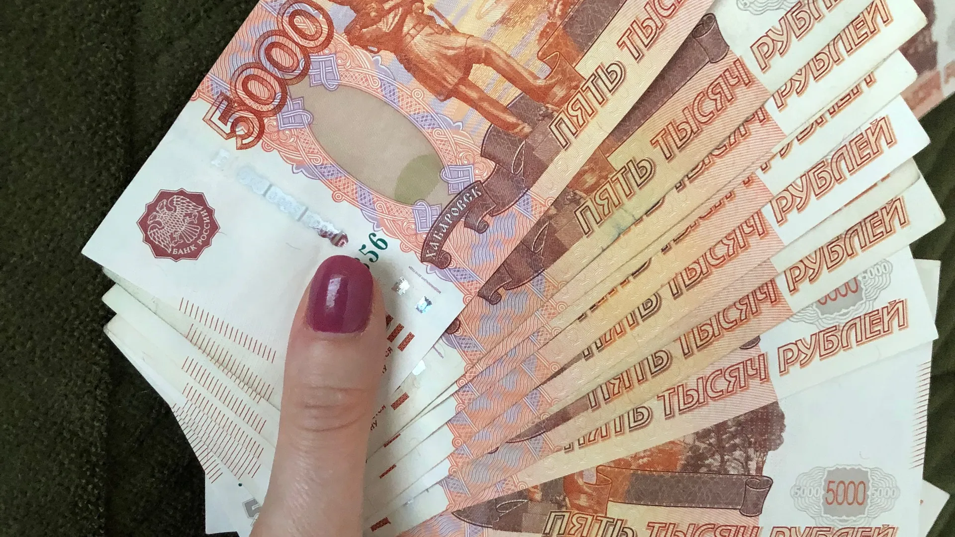 Средняя зарплата в Татарстане достигла 77,3 тыс. рублей