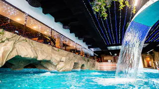 Кому скидку в аквапарк? Акваклуб “Акапулько” приглашает в мир водных приключений