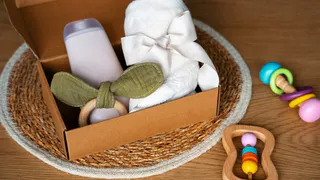 Коми сохраняет социальную поддержку семей с новорожденными: программа "Подарок новорожденному" продлена на 2025 год