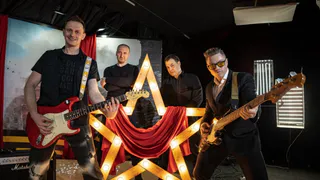 "Я выживаю в Ленинграде": две песни без пафоса, но пробирающие до мурашек, ко Дню Победы