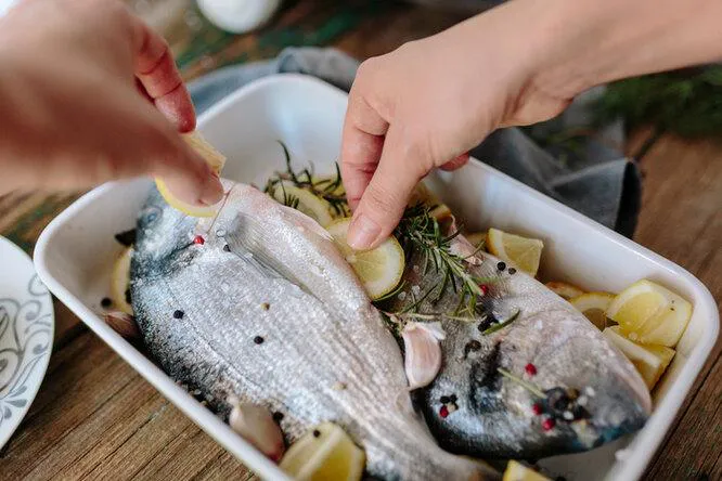 Быстро избавляем руки от запаха рыбы