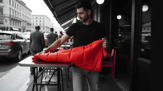 Во Владимире пьяный посетитель кафе украл женскую куртку за 30 тысяч рублей