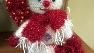 Снеговики, мыши и елки - какие работы присылают на конкурс новогодних поделок