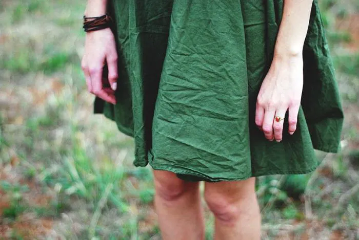 Приметы и запреты на 2 мая: «вчерашние» вещи не надевать