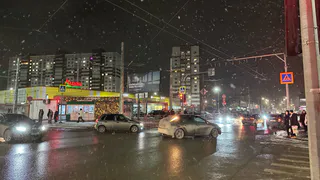 Ночью в Рязани убирали дороги, а днем продолжают наводить чистоту