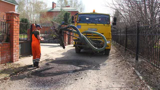 В Рязани ямочный ремонт проводят с помощью патчера